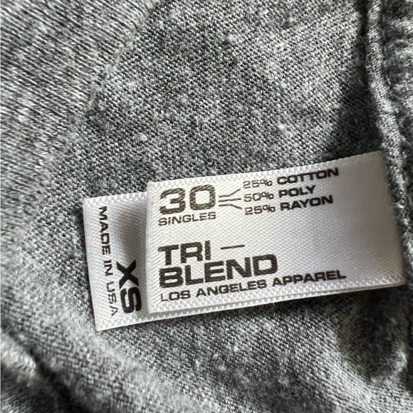 Mama Bear T-shirt Size XS - Picture 3 of 5